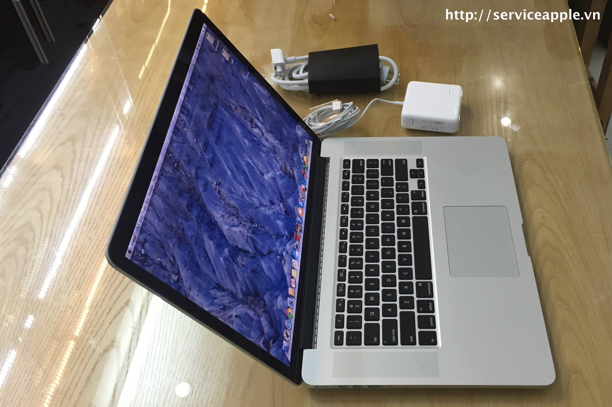 MacBook Pro Retina ME293_2.jpg